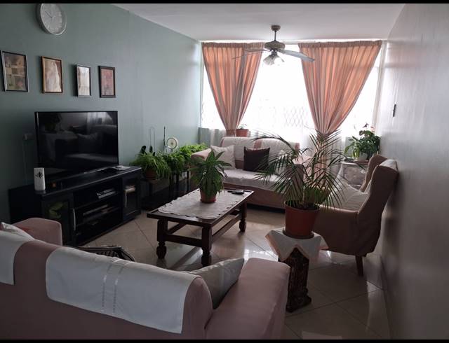 2 BEDROOM APARTMENT FOR SALE IN BLUFF